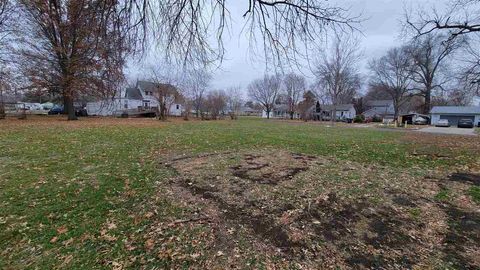 Photo of 239 W South St, Marengo, IA 52301 (MLS # 202506488)
