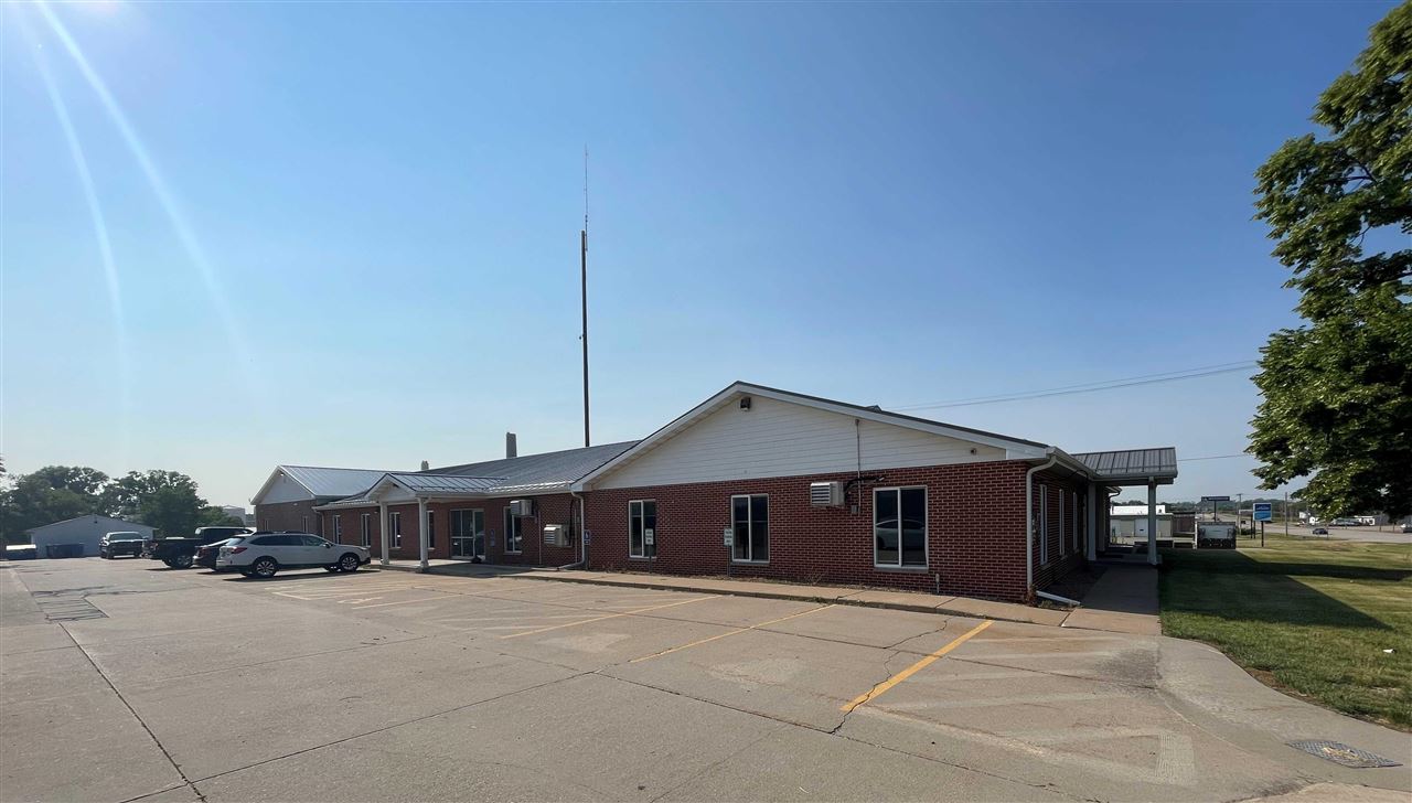 5900 6Th St SW, Cedar Rapids, IA 52404