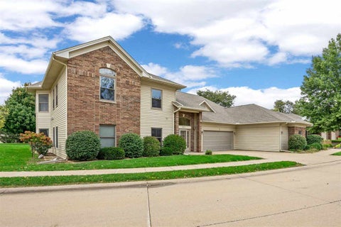 Photo of 950 Applewood Court 4 #4, Coralville, IA 52241 (MLS # 202606137)