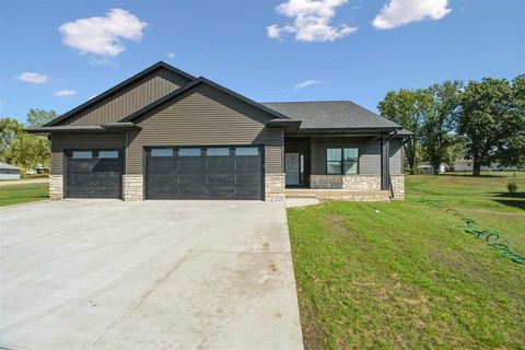 Photo of 718 Pointer Circle, IA 52213 (MLS # 202506071)