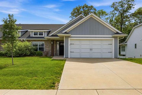 Photo of 1041 Dubs Dr, IowaCity, IA 52246 (MLS # 202603490)