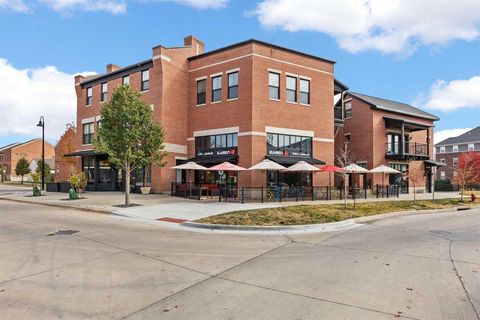 Photo of 1010 Martin St, IowaCity, IA 52245 (MLS # 202602923)