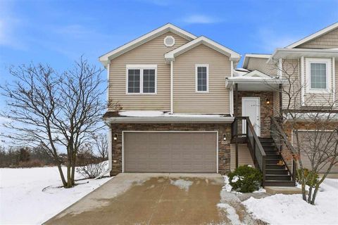 Photo of 1001 Twilight Dr, NorthLiberty, IA 52317 (MLS # 202507286)