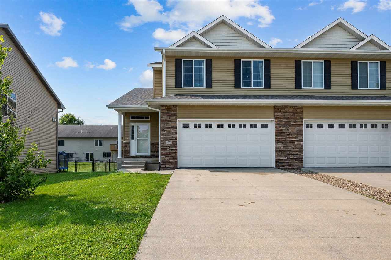 Photo 1 of 43 — 37 Ash Ct, NorthLiberty, IA 52317