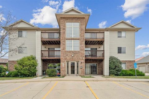 Photo of 3150 Wilson Ave SW #7 7, IA 52404 (MLS # 202505945)
