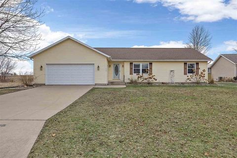 Photo of 509 E 1st St, Tipton, IA 52772 (MLS # 202600101)