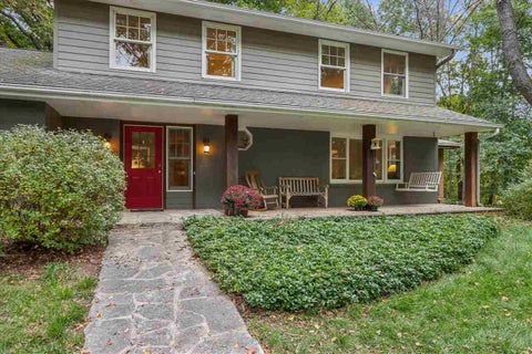Photo of 51 Lakeview Pl NE NA #NA, IowaCity, IA 52240 (MLS # 202603389)
