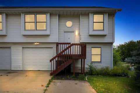 Photo of 2152 10th St, Coralville, IA 52241 (MLS # 202604046)