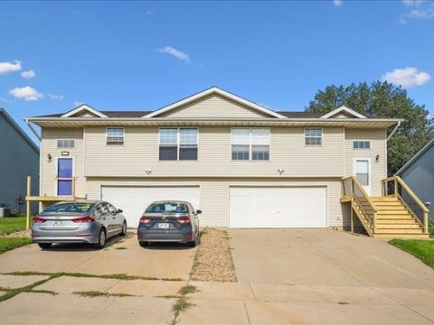 Photo of 667 Andy Ct, North Liberty, IA 52317 (MLS # 202505126)