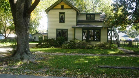 Photo of 404 S Center St, LoneTree, IA 52755 (MLS # 202606085)