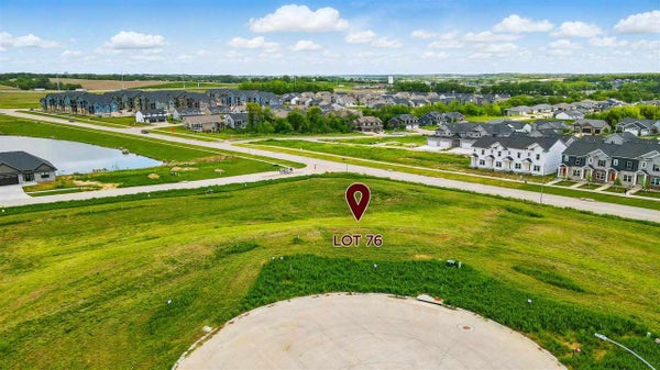 E ROCK ST, SOLON, IA 52333 - Image de4cc6788e14262e86eec685d8b68694/383651790