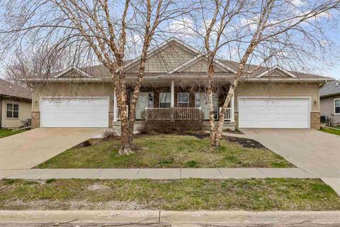 Photo of 3630 Glastonbury St, Iowa City, IA 52245 (MLS # 202502292)