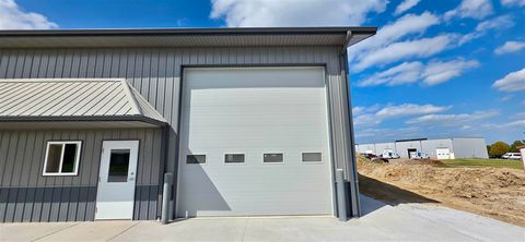 Photo of 4175 Alyssa Ct SW F #F, Iowa City, IA 52240 (MLS # 202505640)