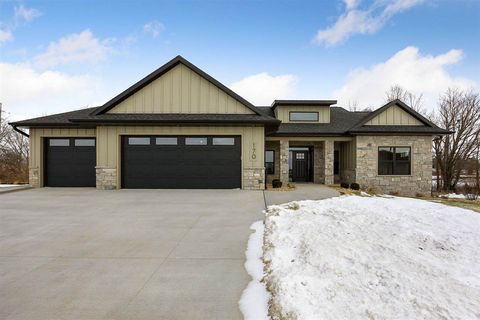 Photo of 170 Pleasant Hill Dr NW, Swisher, IA 52338 (MLS # 202507445)