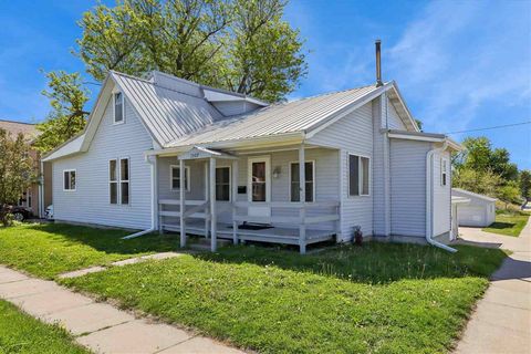 Photo of 1507 5th Ave, Marion, IA 52302 (MLS # 202603124)