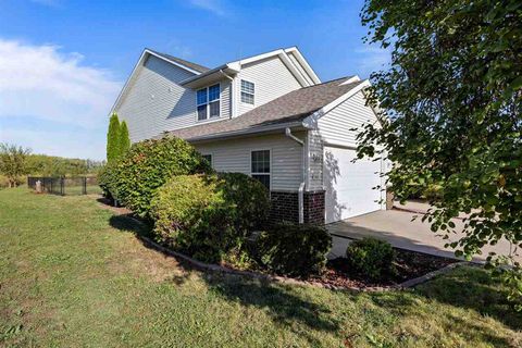 Photo of 55 Thistle Ct, IA 52240 (MLS # 202506126)