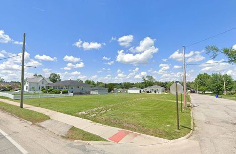 Photo of 312 24th Ave NW, Cedar Rapids, IA 52405 (MLS # 202500753)