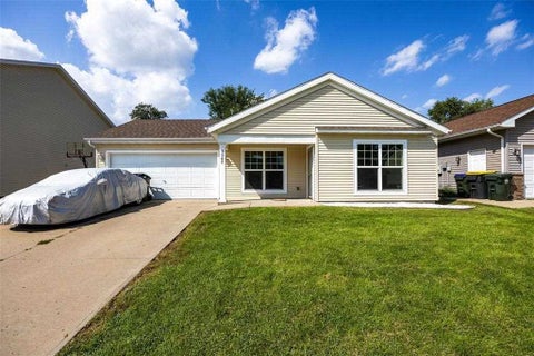 Photo of 1542 Dickenson Lane, IowaCity, IA 52240 (MLS # 202605145)