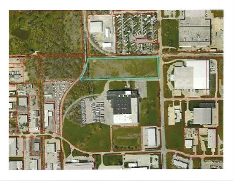 Photo of Bowling St SW (9.27 Acres M/L), Cedar Rapids, IA 52404 (MLS # 202501768)