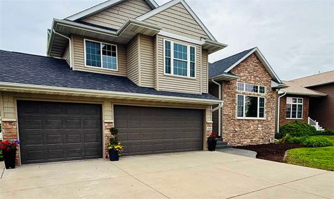 Photo of 4421 Tempe Pl, IowaCity, IA 52246 (MLS # 202603387)