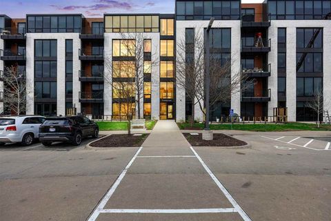 Photo of 1 University Way 202 #202, IowaCity, IA 52246 (MLS # 202602522)