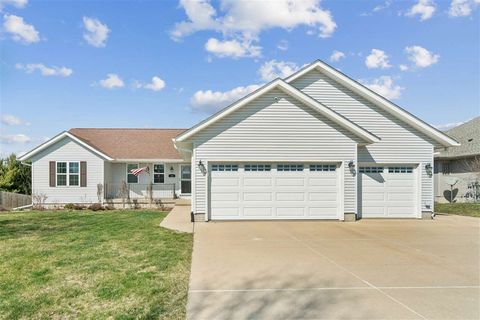 Photo of 185 Erusha Dr, Walford, IA 52351 (MLS # 202602214)