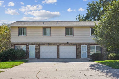Photo of 1409 Eastview Dr, Coralville, IA 52241 (MLS # 202605998)