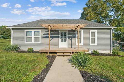 Photo of 519 B Ave SE, MtVernon, IA 52314 (MLS # 202602215)