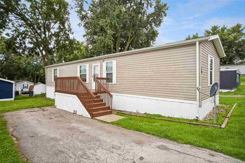 Photo of 6901 SE 14th St 30 #30, DesMoines, IA 50320 (MLS # 202605169)