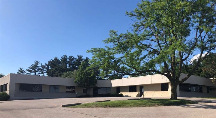 Photo 1 of 5 — 4080 1st Ave NE 102A, CedarRapids, IA 52402