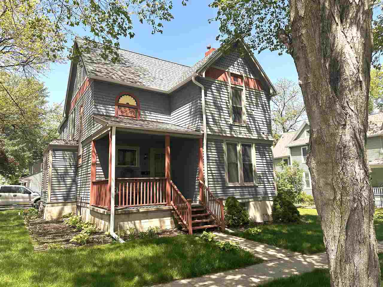 Photo 1 of 54 — 201 7th Ave NW, MtVernon, IA 52314