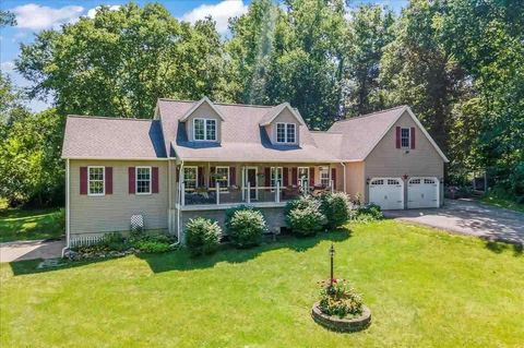 Photo of 4089 Crest View Rd, Solon, IA 52333 (MLS # 202501687)