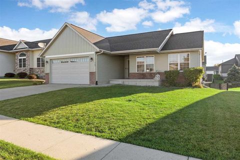 Photo of 369 Raleigh Ln, IA 52302 (MLS # 202506343)