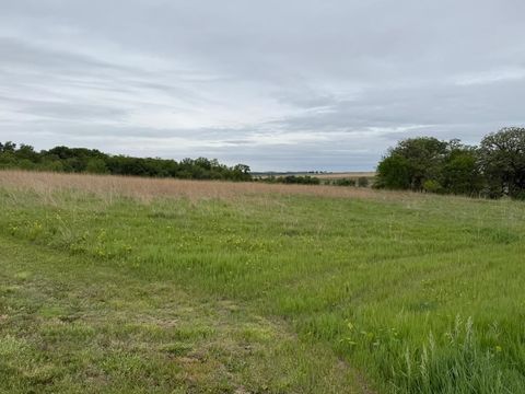 Photo of RR W Hwy 92, Sigourney, IA 52591 (MLS # 202603461)