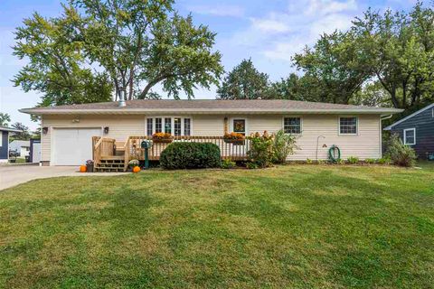 Photo of 2606 Friendship St, IA 52245 (MLS # 202506173)