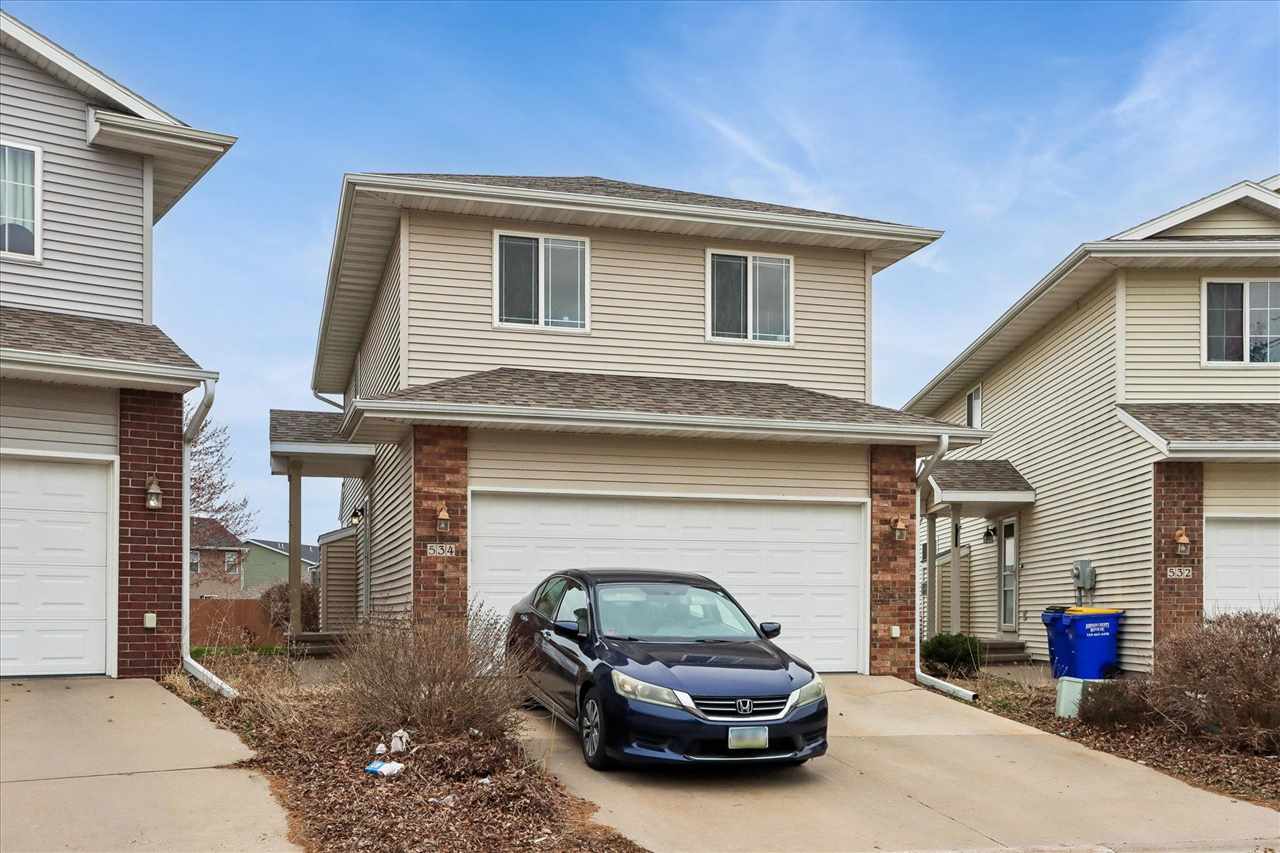 Photo 1 of 26 — 534 Sicily Ct, NorthLiberty, IA 52317