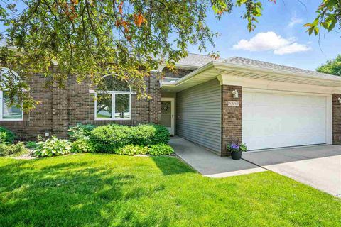 Photo of 3337 Chatham Pl, Iowa City, IA 52245 (MLS # 202503783)