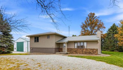 Photo of 2263 Eureka Ave, WestLiberty, IA 52776 (MLS # 202506970)