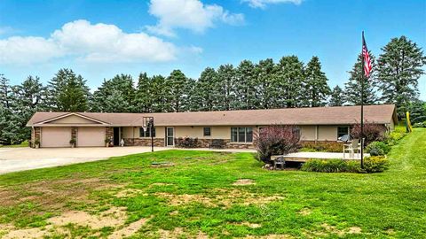 Photo of 3056 Underwood Ave, IA 52621 (MLS # 202506330)