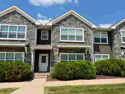 Photo of 4926 Raleigh Ln, IowaCity, IA 52245 (MLS # 202604451)