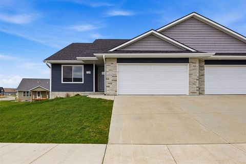 Photo of 729 Heartland Ct, Fairfax, IA 52228 (MLS # 202602587)