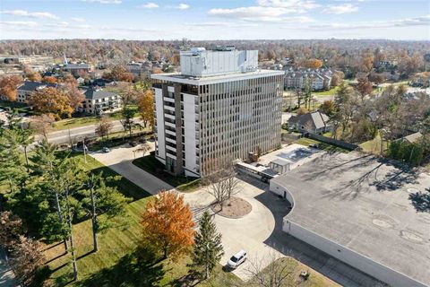 Photo of 2222 1st Ave NE #608, CedarRapids, IA 52402 (MLS # 202507224)