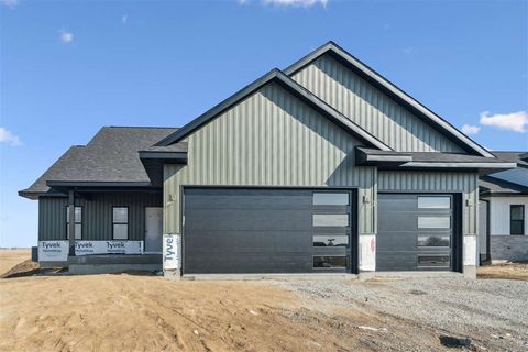 Photo of 900 Crestview Drive, Solon, IA 52333 (MLS # 202601451)