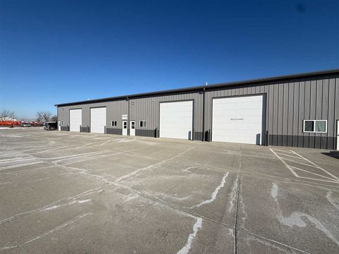 Photo of 1105 Wright Bros Blvd SW Bldg 6 #400, CedarRapids, IA 52404 (MLS # 202601431)