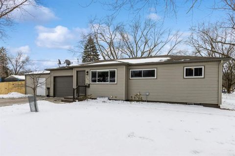 Photo of 3101 Friendship St, Iowa City, IA 52245 (MLS # 202502046)