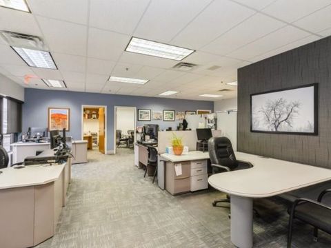 Photo of 763 Mormon Trek Blvd, Iowa City, IA 52246 (MLS # 202500924)