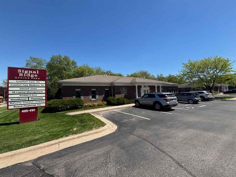 Photo of 4005 NE Glass Road, Cedar Rapids, IA 52402 (MLS # 202503307)