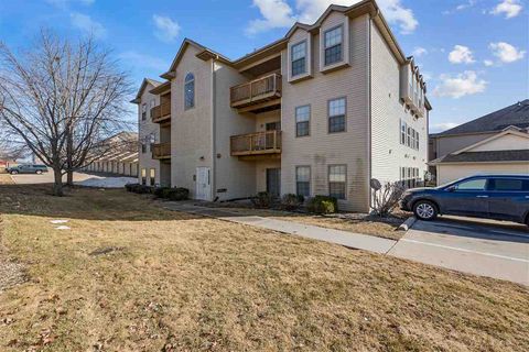 Photo of 2857 Coral Ct 201 #201, Coralville, IA 52241 (MLS # 202505367)