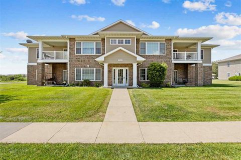 Photo of 2969 Heinz Rd 5 #5, Iowa City, IA 52240 (MLS # 202505349)