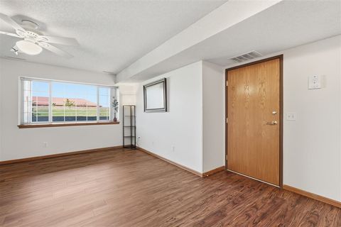 Photo of 3050 Wilson Ave SW 3 #3, CedarRapids, IA 52404 (MLS # 202602309)